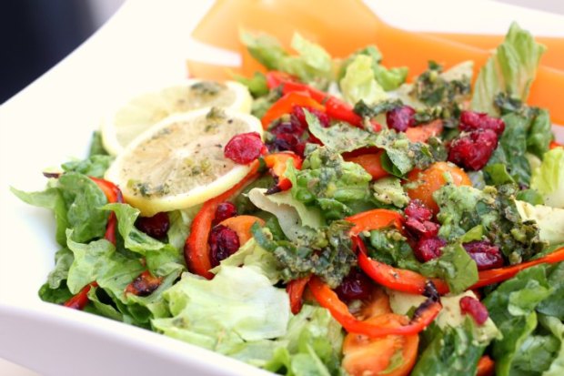 Herb Lemon Salad: healthy, clean and easy.